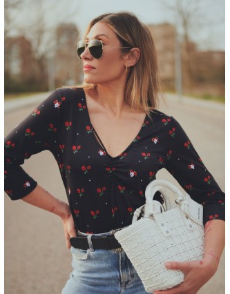 Camiseta Mi Jardin Negra...