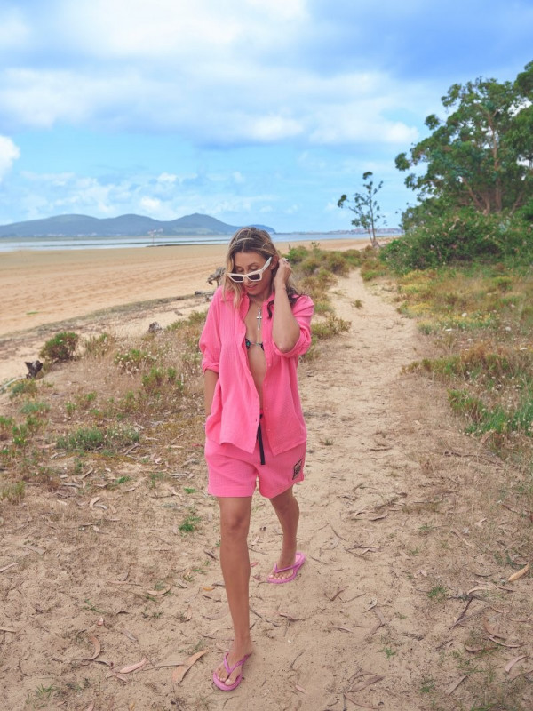 ▷ Camisa Rosa Abraza Tus Miedos  Aire Retro | Sopotey 2