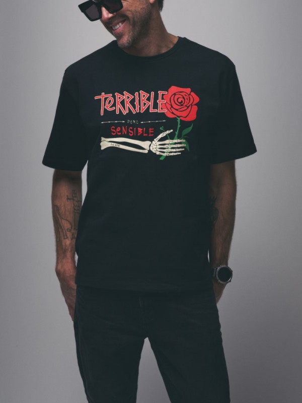 ▷ Camiseta Unisex Terrible Negra Aire Retro| Sopotey 2