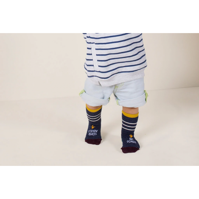 Mini Calcetines Tengo un Super Abuelo