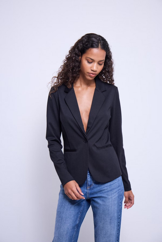 Blazer Kate Corta Entallada Black ICHI 2