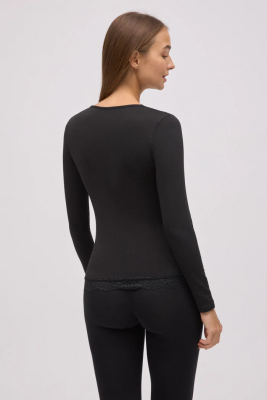 Camiseta térmica pico encaje cruzado Negra 2