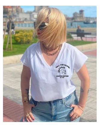 Camiseta Oversize Básica...