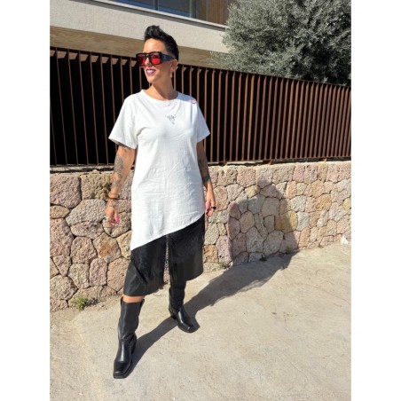 ▷ Camiseta Mad Influence Asimétrica LOGO | Sopotey