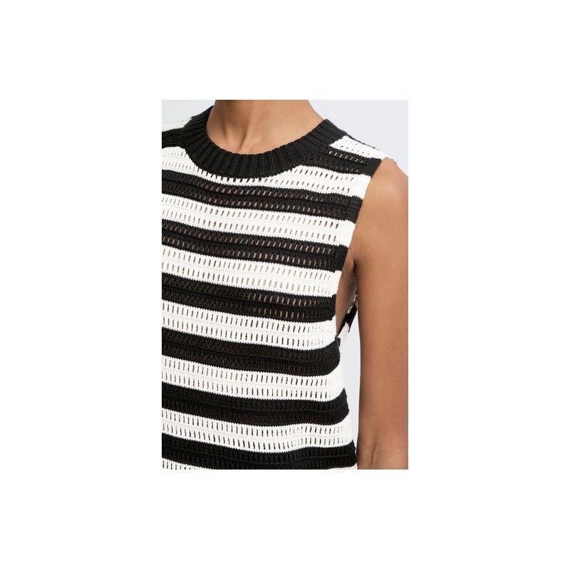 Camiseta Betues To Black Almond Milk  ICHI