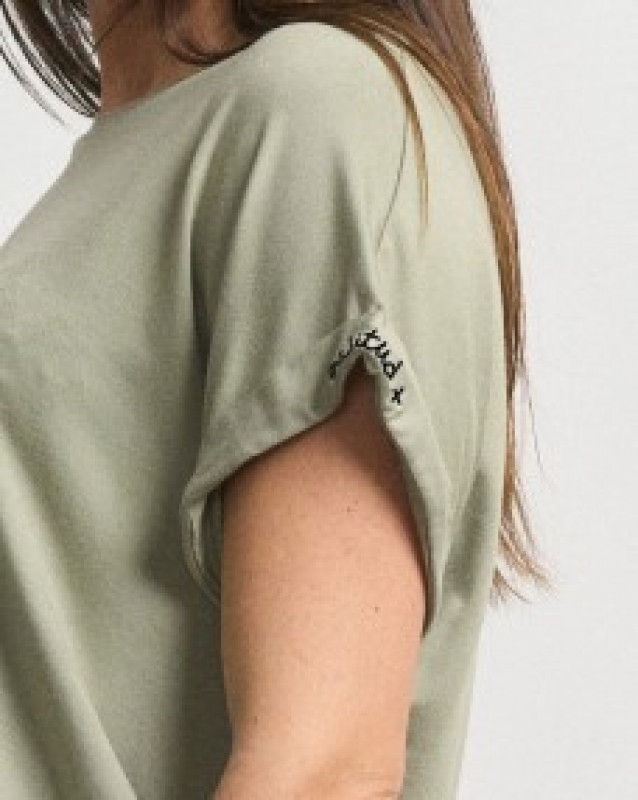 ▷ Camiseta Anabel Lee Actitud + Verde 2