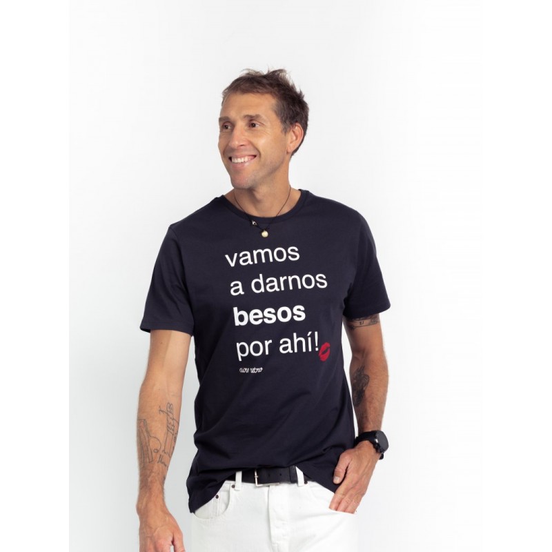 ▷ Camiseta Aire Retro Unisex Vamos a darnos besos| Sopotey