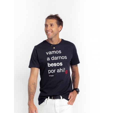 ▷ Camiseta Aire Retro Unisex Vamos a darnos besos| Sopotey