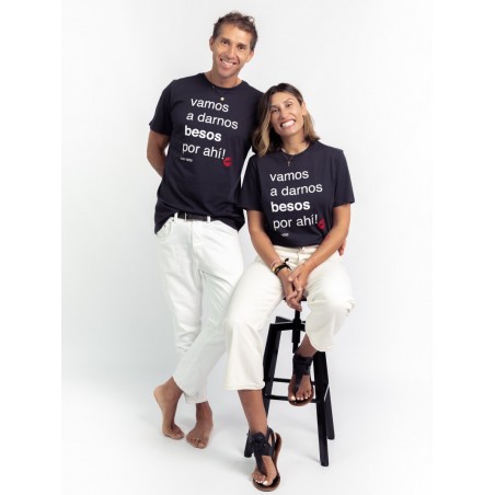 ▷ Camiseta Aire Retro Unisex Vamos a darnos besos| Sopotey